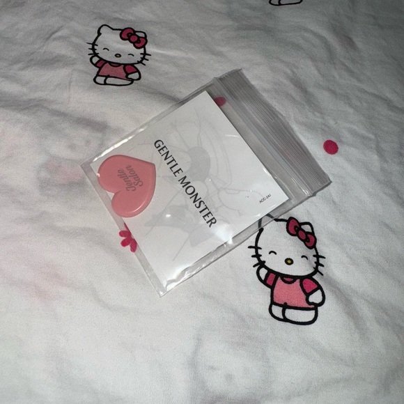 Gentle Monster x Jennie Dottler Charm (1) - Picture 3 of 6